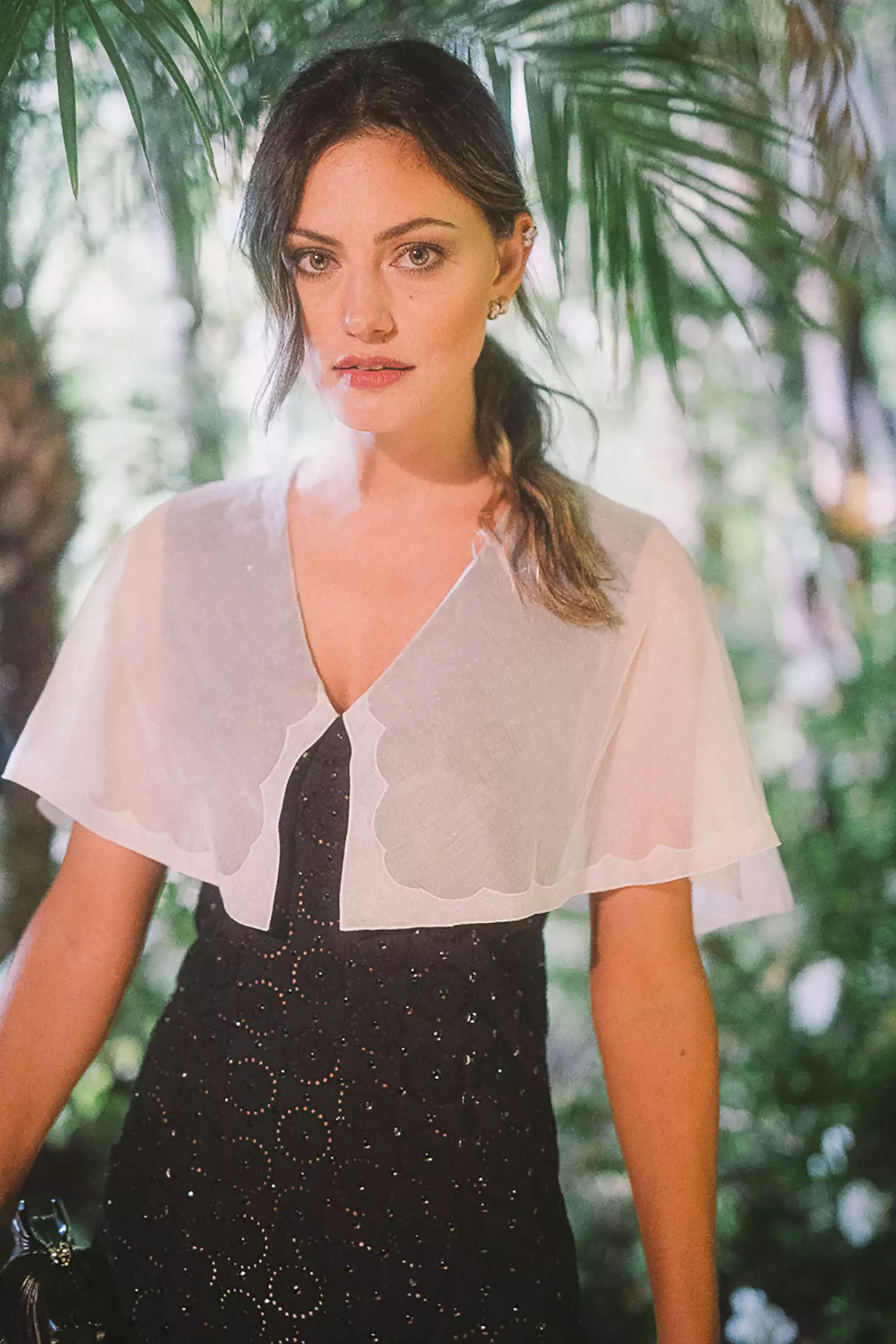 14_Phoebe_TONKIN_CHANEL_Charles_FINCH_PreOscarsDinner_2020_LD.jpg