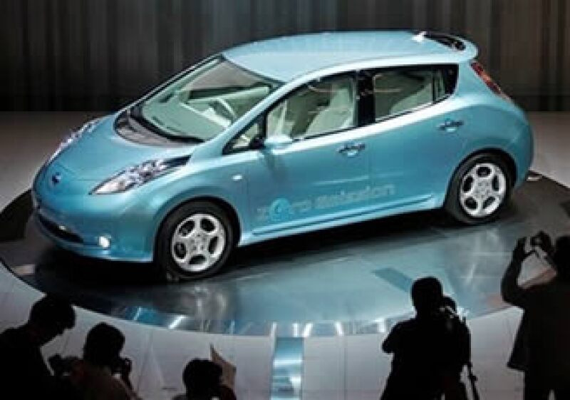 El nuevo vehículo eléctrico de Nissan, Leaf, rendirá hasta 144 km. (Foto: AP)