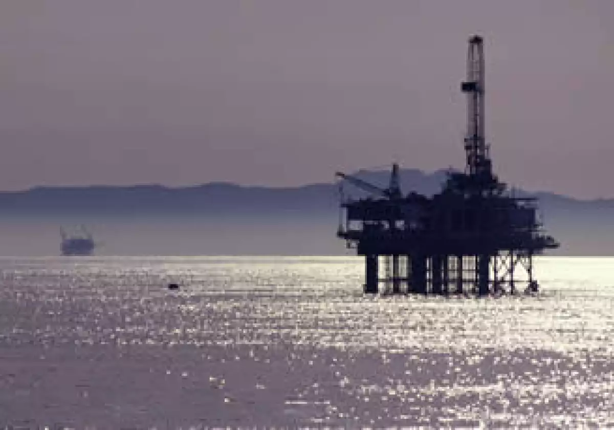 Los precios del crudo han subido 12 dólares en sólo dos semanas ante los enfrentamientos en Libia y los temores de que las protestas se propaguen a importantes productores petroleros como Arabia Saudita. (Foto: Photos to go)