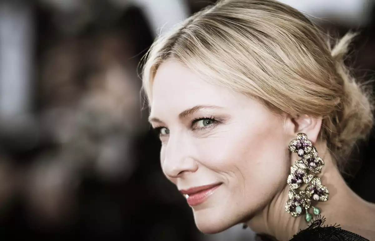 Cate-Blanchett-Cannes-2018-Red-Carpet