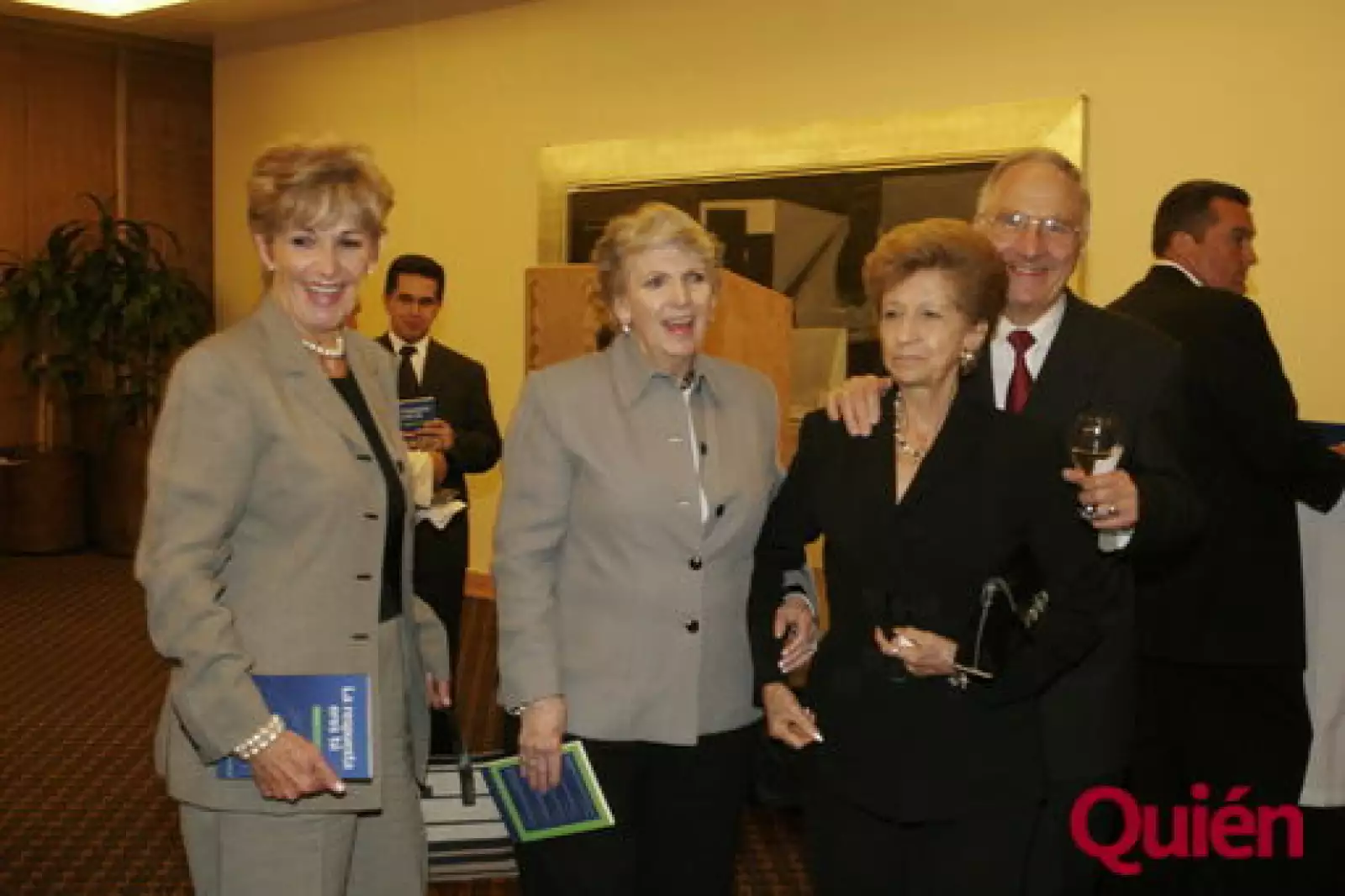 elena Peredo, Ana Mendia, Paz Velázco, Pedro Velázco