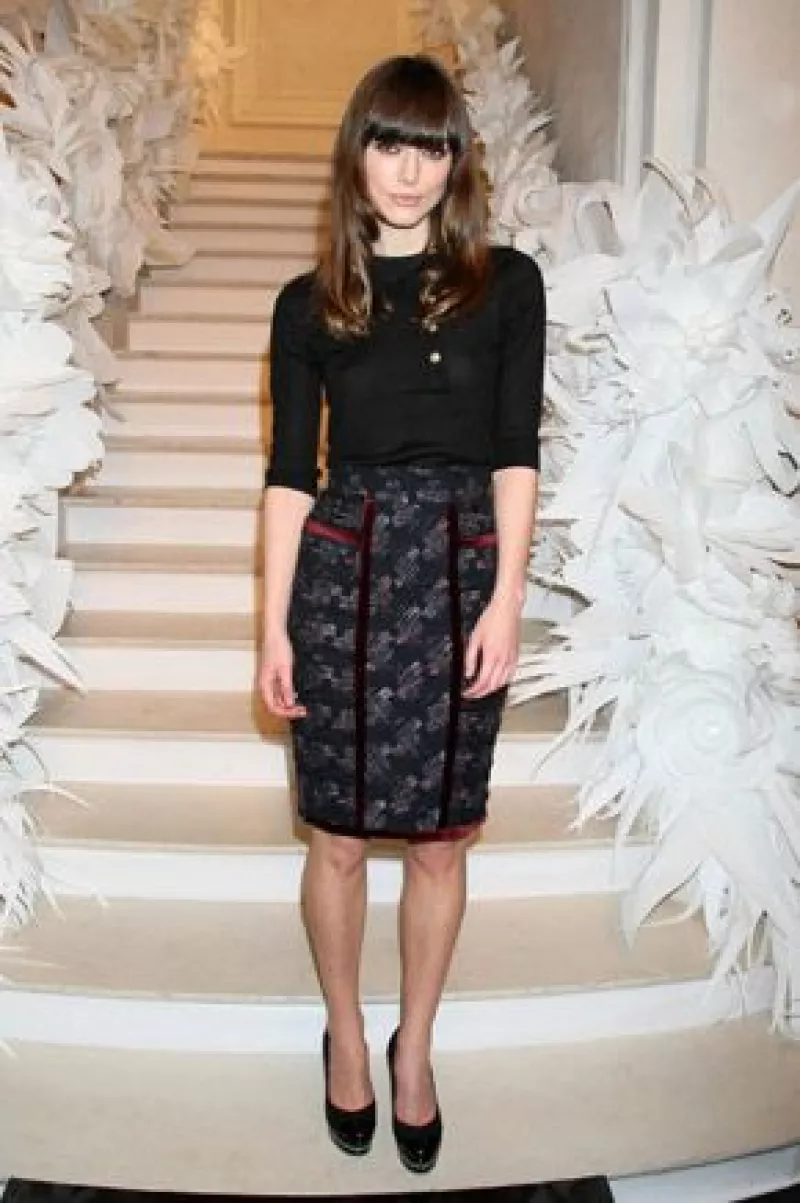 La actriz protagoniza una campaña contra la violencia doméstica en la que se puede ver a la protagonista de `Piratas del Caribe´ cómo es golpeada por su pareja tras regresar de un rodaje.