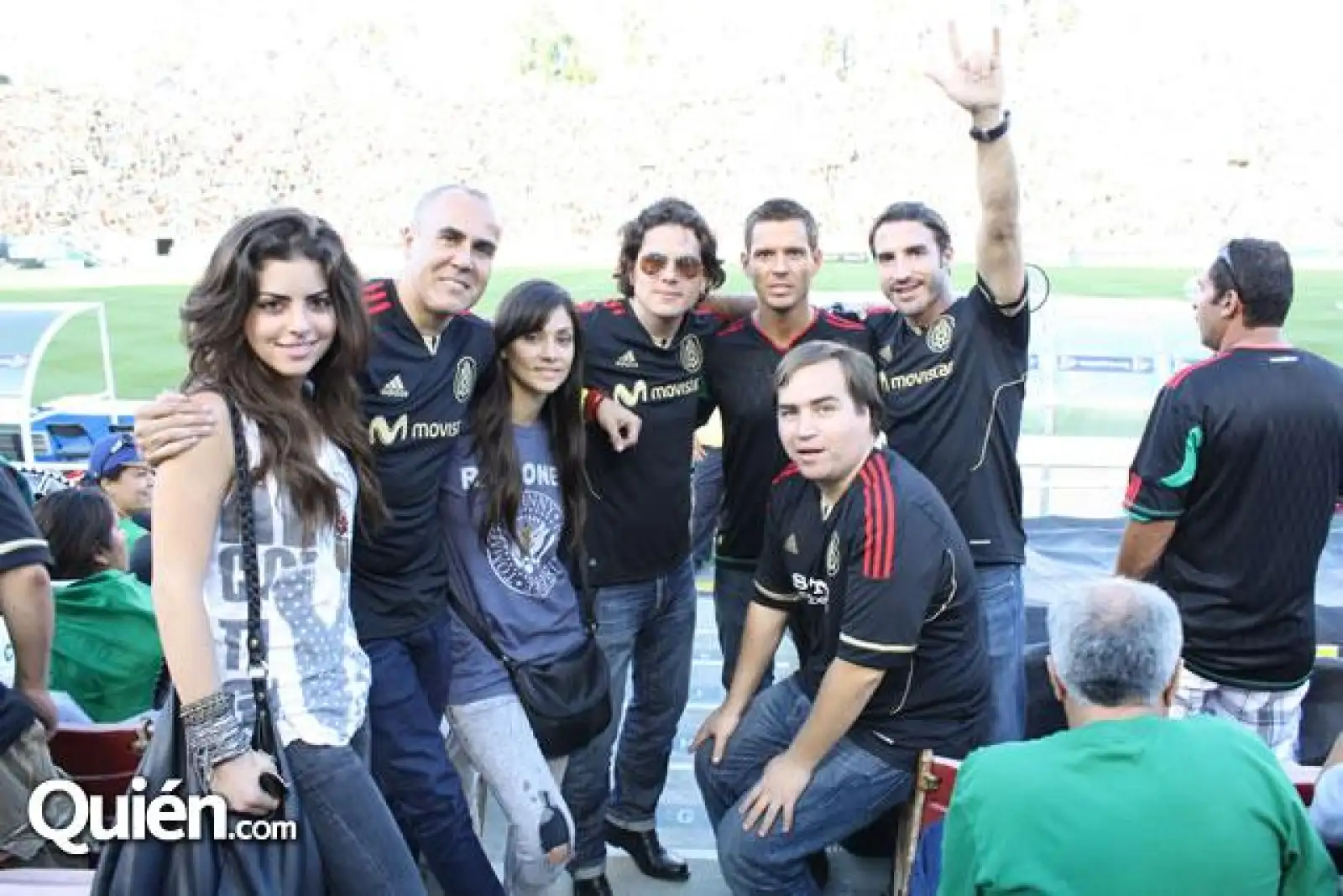 Isabel Burr,Ricardo Seco,Diana García,Paco Moctezuma,Luis Miguel Moreno,Toño de la Vega y Francisco Alanís,en el medio tiempo de la final de la Copa de Oro