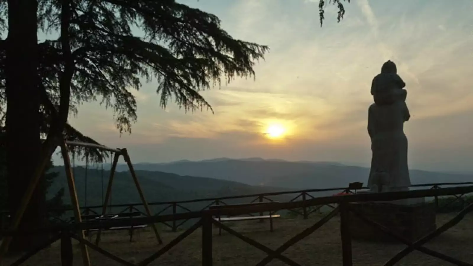 Italia - nazis - Toscana - estatua