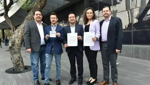 Diputados del PAN denuncian a Claudia Sheinbaum