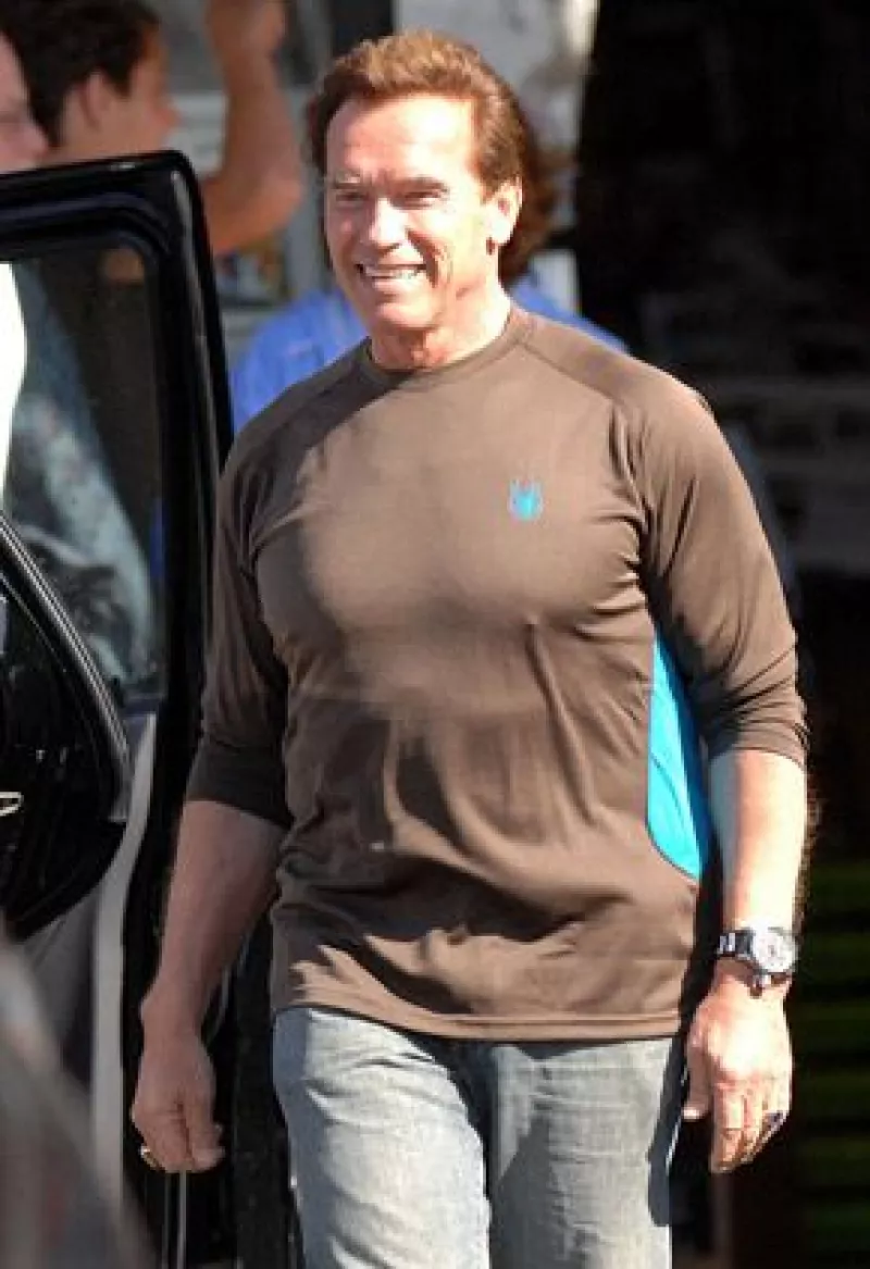 La película, llamada The Expendables, comenzará el 28 de marzo en Brasil y las escenas del gobernador se harán en Los Ángeles.