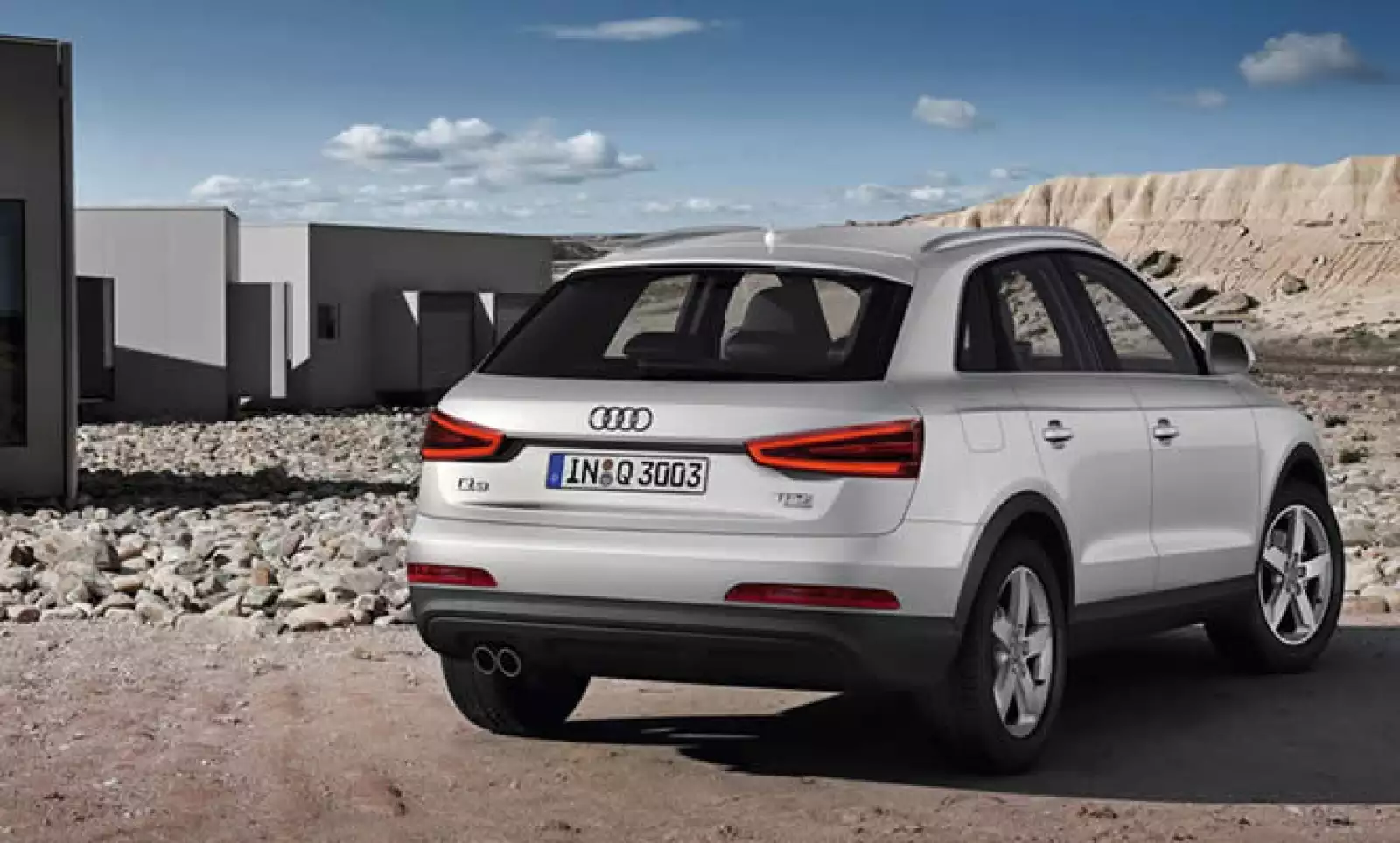 Alcanza los 100 kilómetros por hora (km/h) en poco menos de 6 segundos y tiene una velocidad máxima regulada de poco más de 230 km/h.