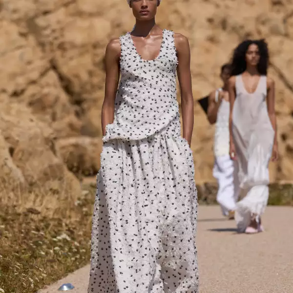 Jacquemus PO S27 040.jpg