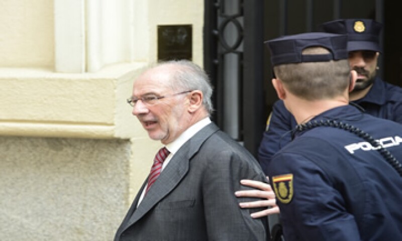 Rodrigo Rato es investigado también por estafa, apropiación indebida y otros presuntos delitos. (Foto: AFP )