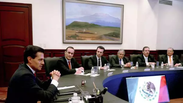Enrique Peña se reunió con empresarios para conocer su postura sobre las leyes anticorrupcion.