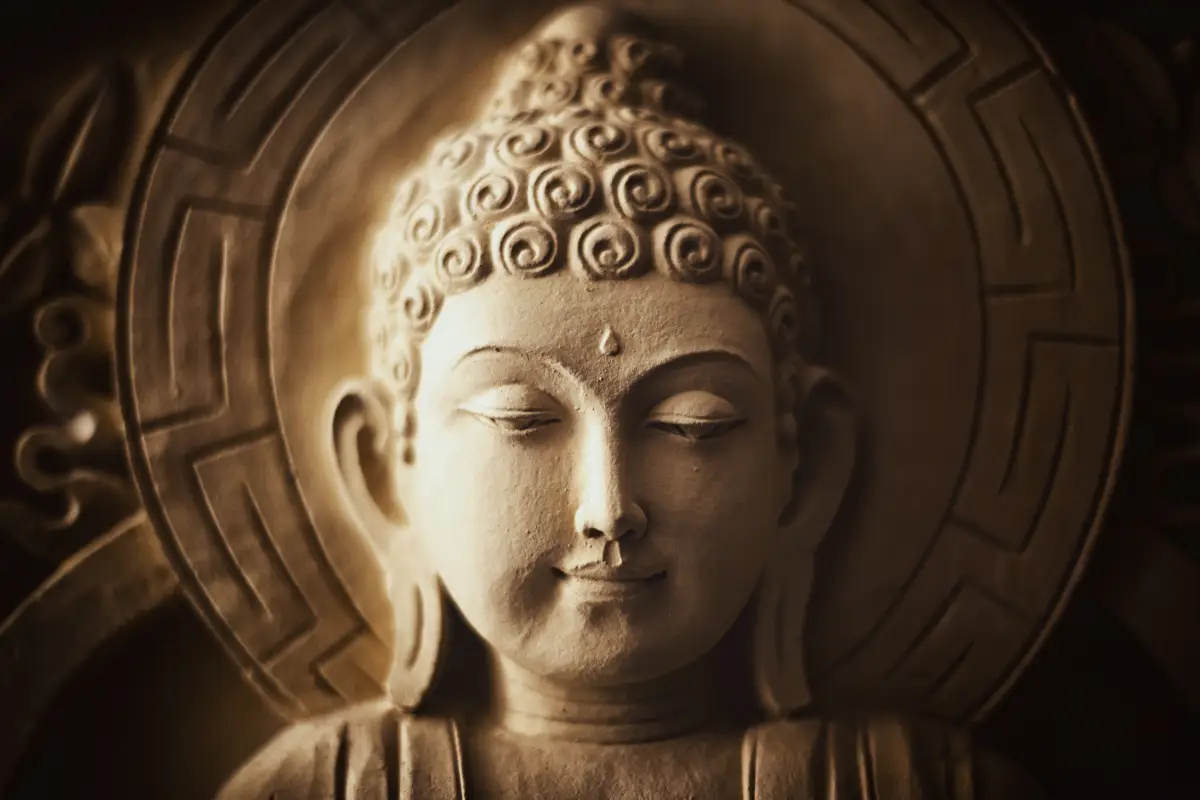 arqueologos-hallan-estatuilla-buda
