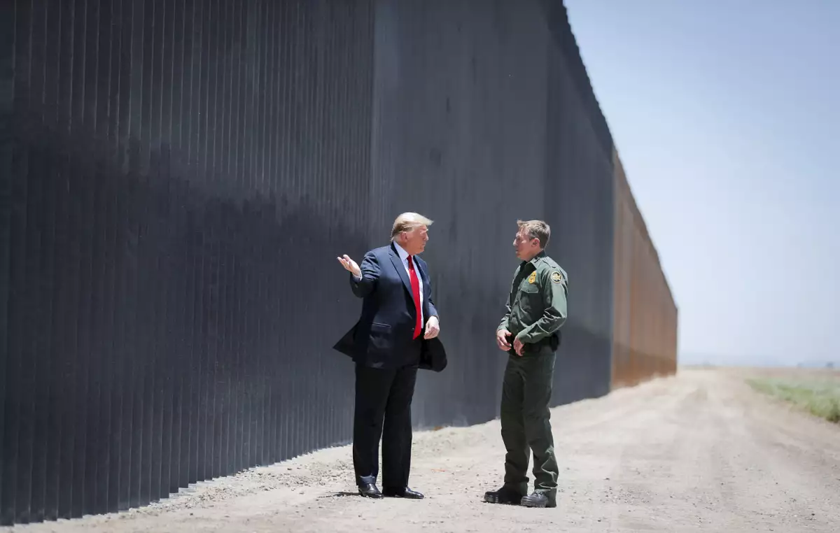 Trump visita la frontera.