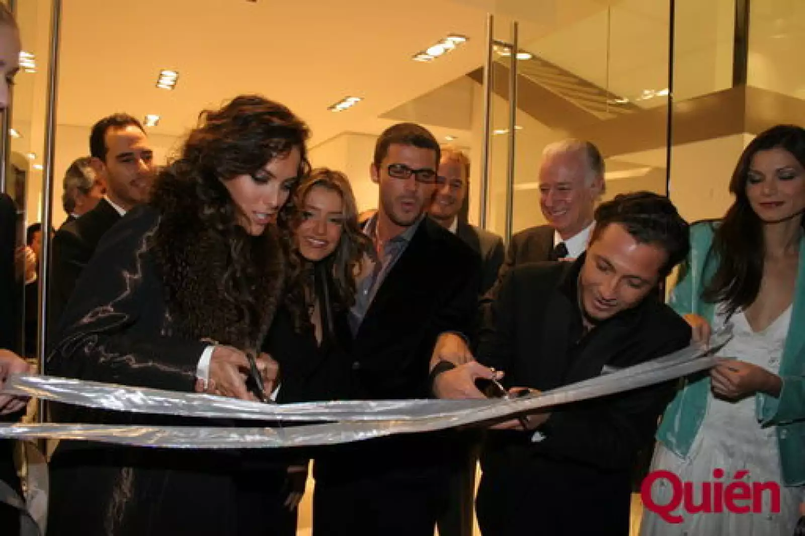 Ana Gabriela Peralta, Edith Serrano, Leonardo Garcia, Isaac Bissu