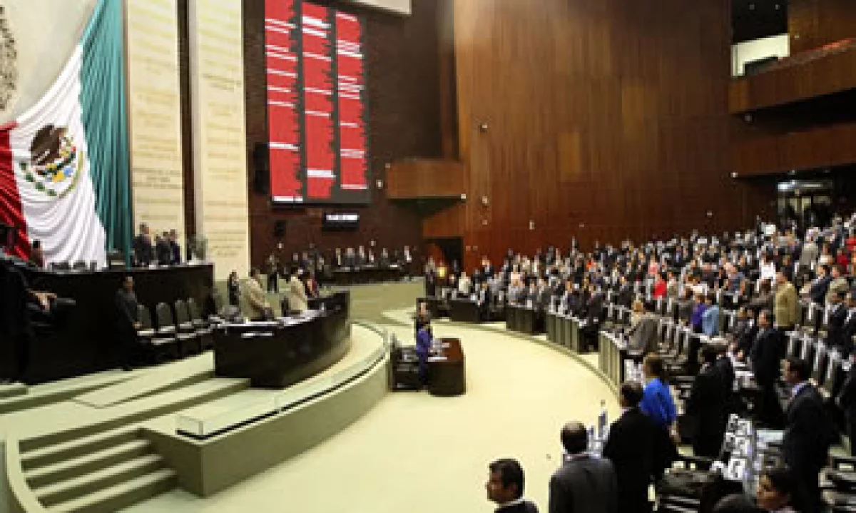 La propuesta considera un gasto programable del sector público de 3.1 billones de pesos. (Foto: Notimex)
