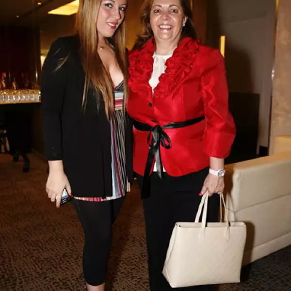 María Camargo,Ivone Sierra