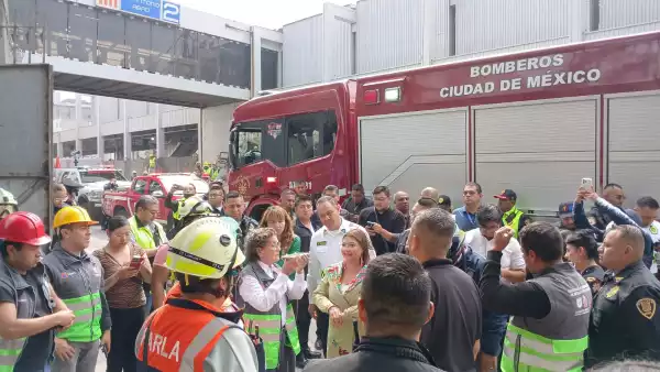 Edificio en San Antonio Abad se derrumba: qué se sabe del colapso con personas atrapadas 