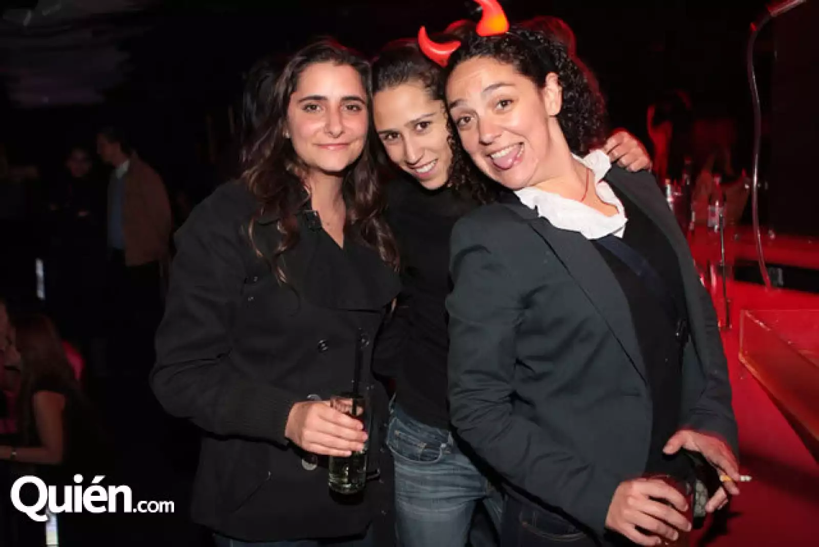 Alicia Kuei,Mariana Gutierrez,Mercedes Saenz