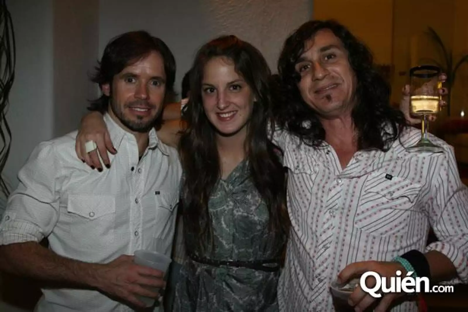 Fiesta de Fernando Lebrija por sus 2 diosas de plata