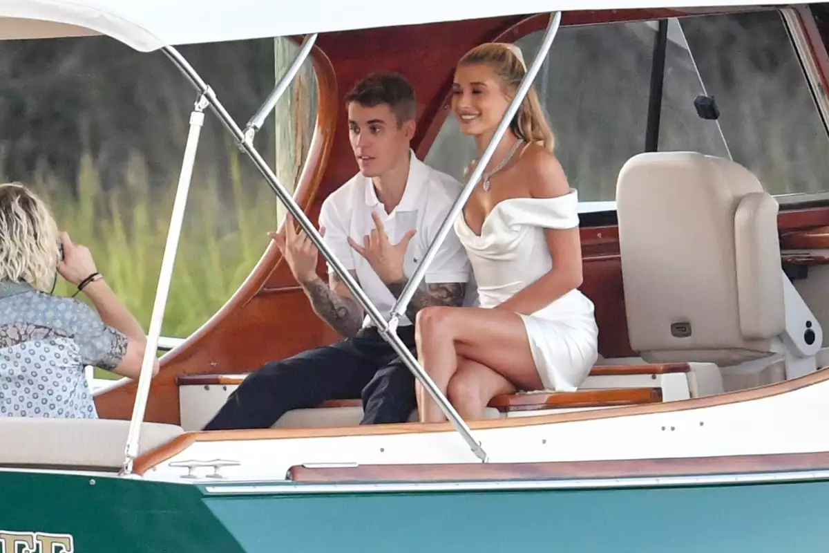 *PREMIUM-EXCLUSIVE* Wedding bells for Bieber and Hailey: Rehearsal dinner arrivals *NO WEB UNTIL FURTHER NOTICE*