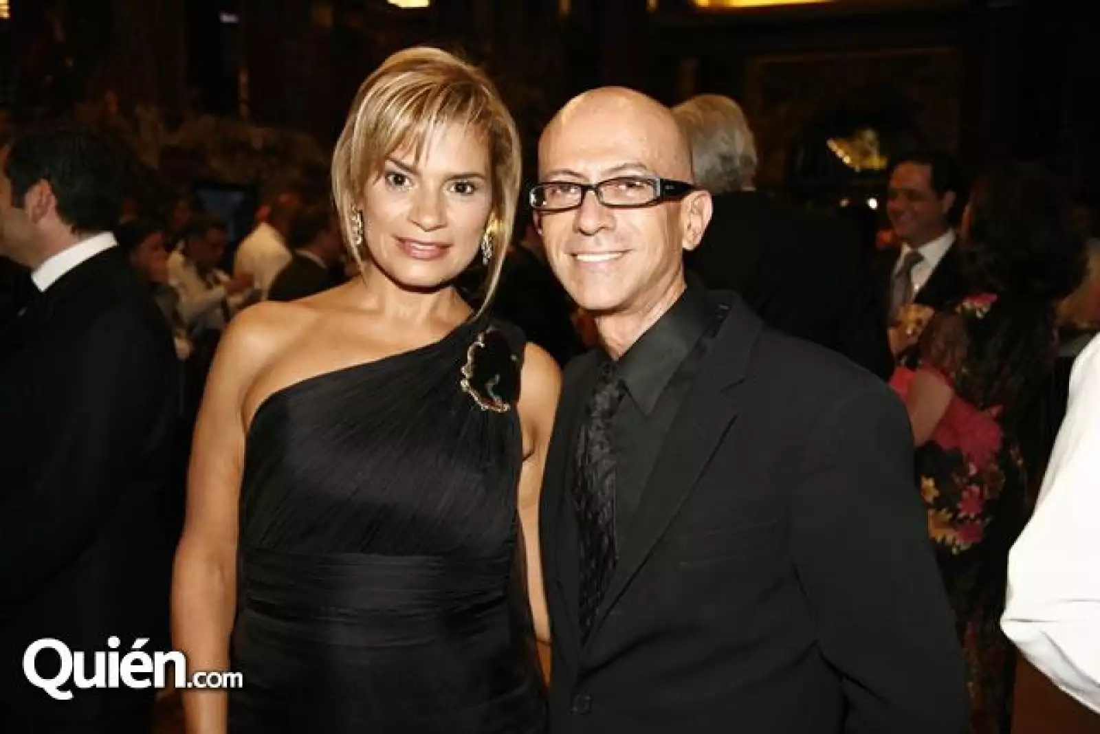 Sara Cuellar,Óscar Román