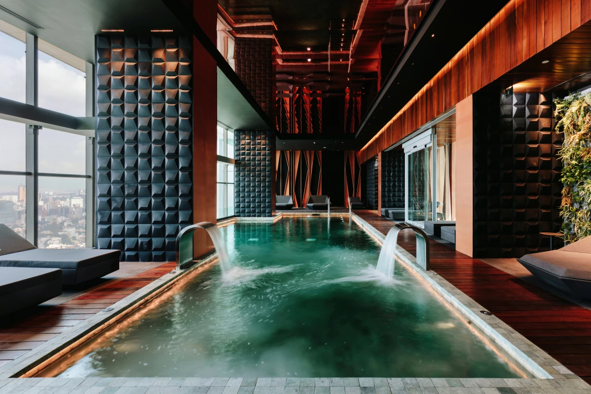 POOL_002.jpg
