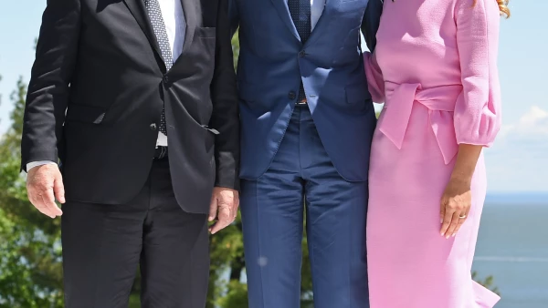 G7