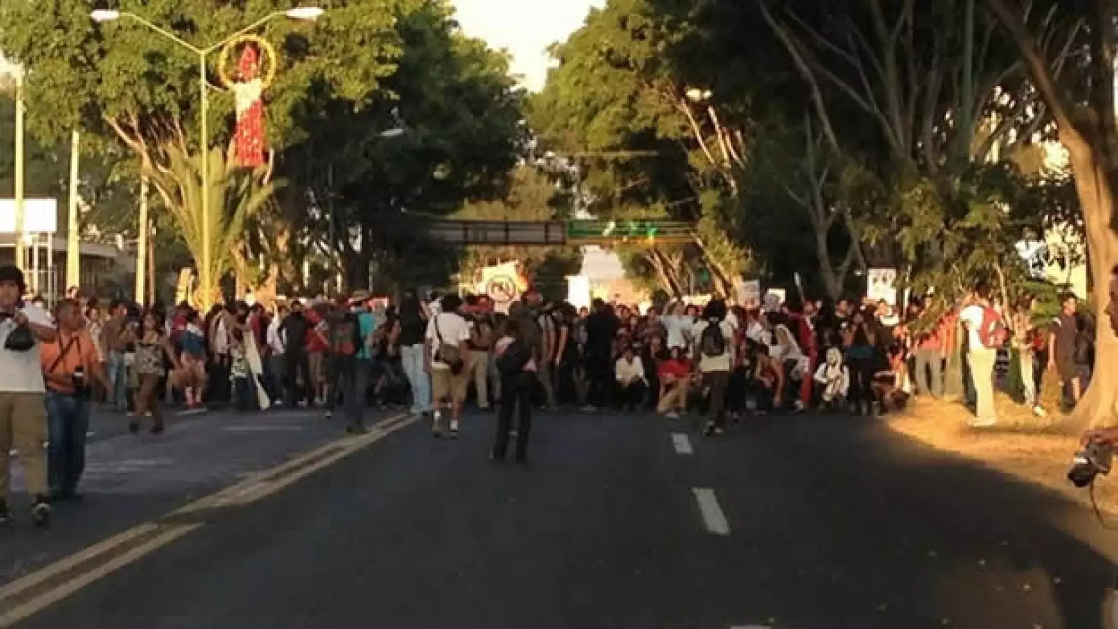 protestas anti peña nieto en guadaalajara