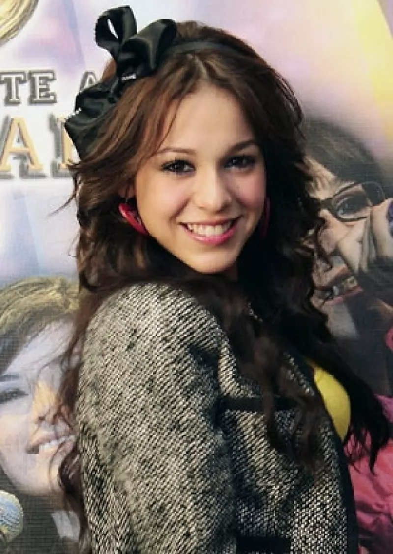 La joven actriz confirmó su participación para la tercera temporada de la serie, además dijo que Gloria Trevi le dará temas para su disco como solista.