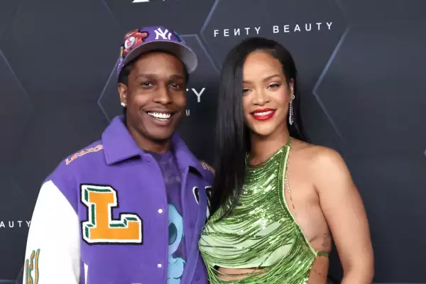 Rihanna regresa a los escenarios y su novio ASAP Rocky está feliz y orgulloso