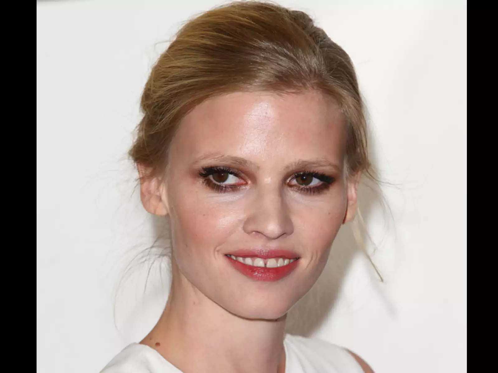Lara Stone es una modelo alemana, imagen de Calvin Klein.