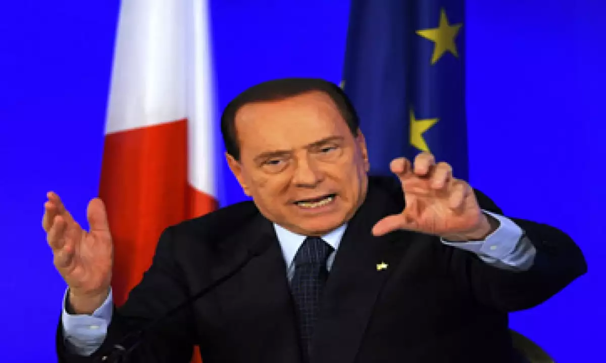 La expectativa de que el primer ministro de Italia, Silvio Berlusconi, dejará su cargo, más la crisis de deuda que vive ese país, han presionado al alza el rendimiento de los bonos italianos (Foto: Reuters)