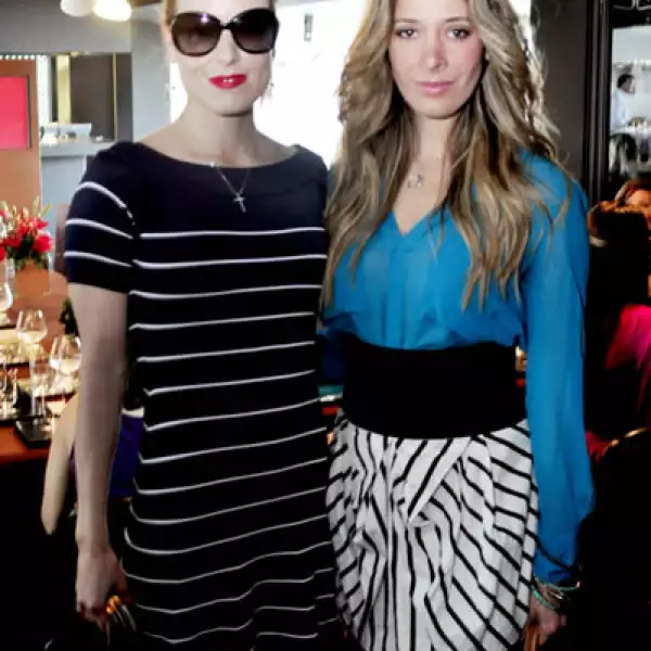 Astrid Valdéz y Arlen Valdéz