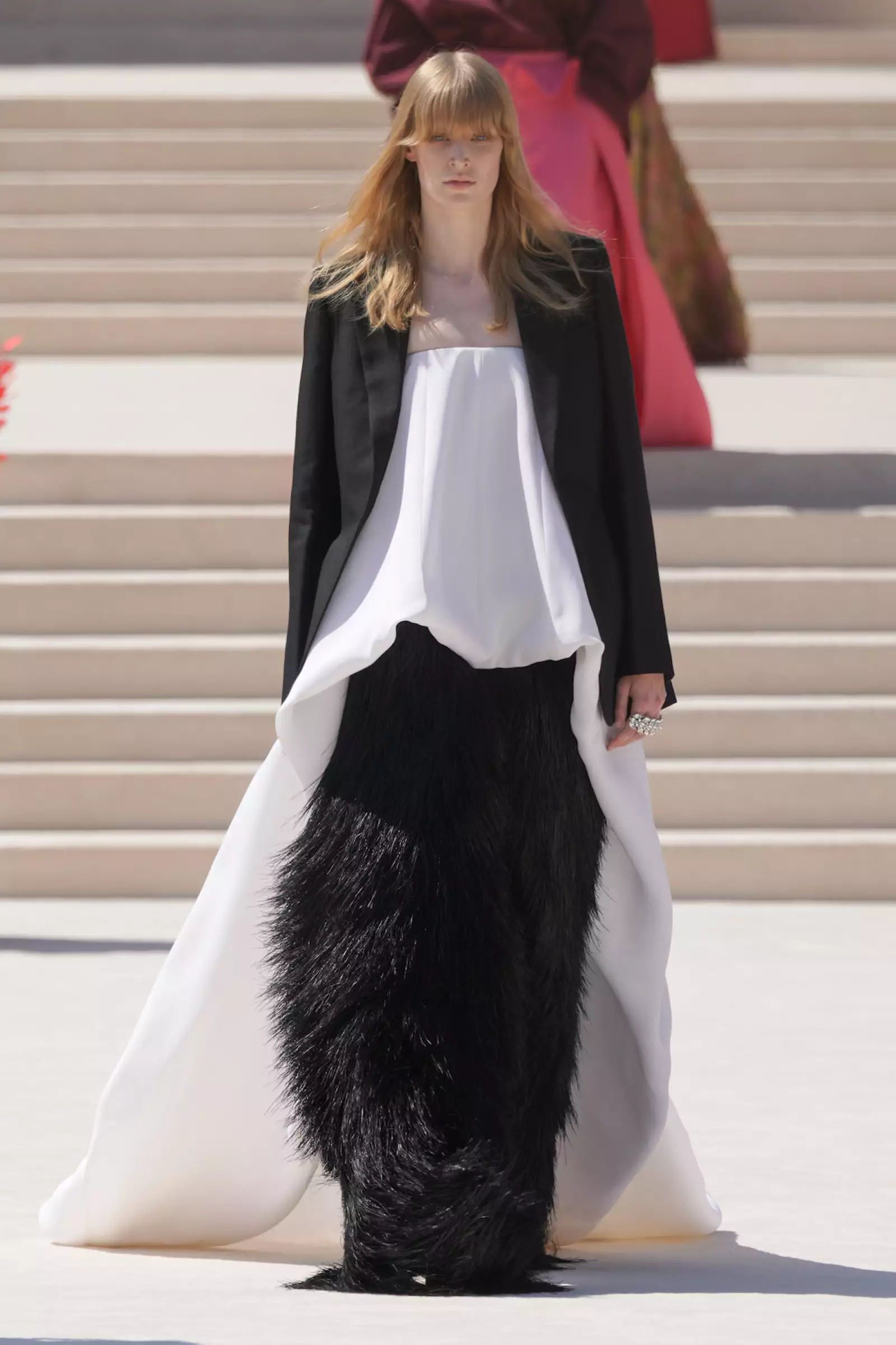 Balenciaga HC F26 006.jpg