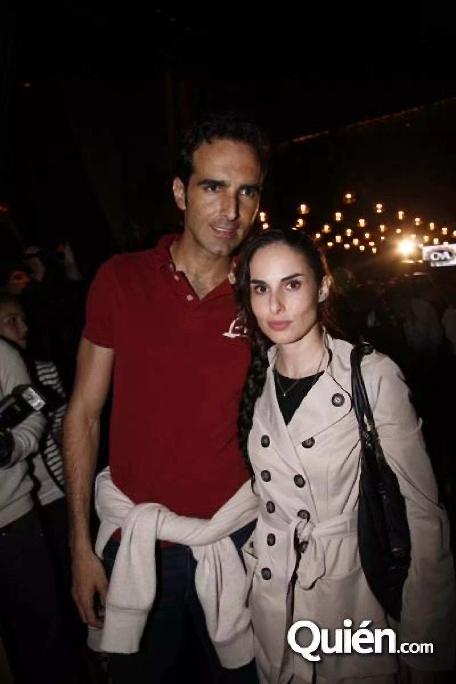 Presentación ropa estilo Thalia