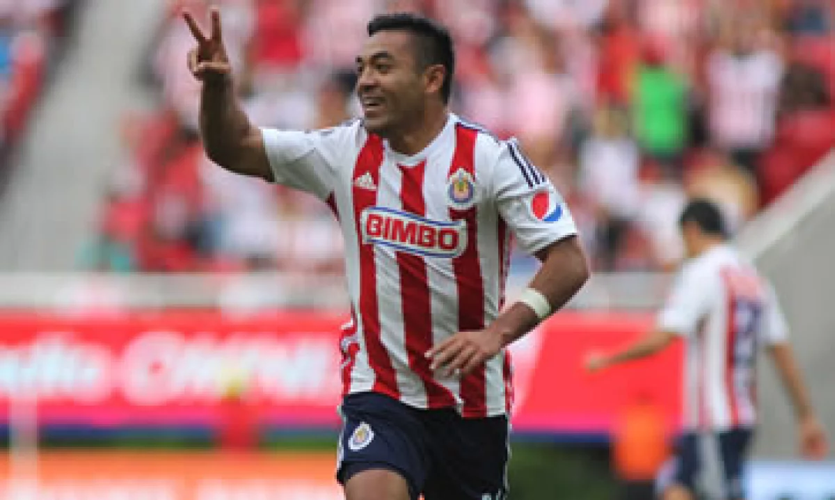 Marco Fabián juega actualmente en las Chivas, equipo en el que debutó como futbolista profesional. (Foto: Cuartoscuro )