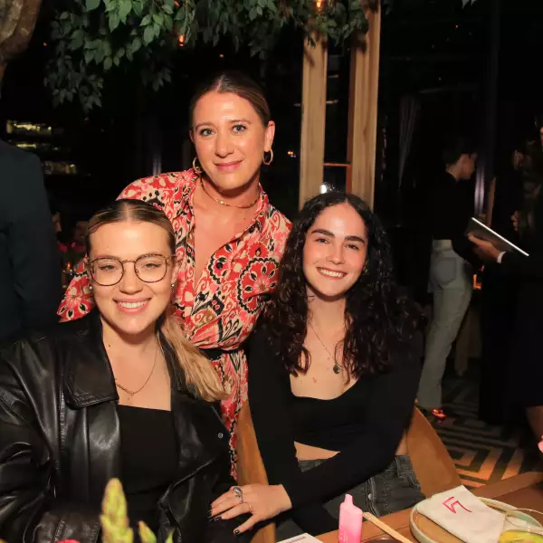 Fernanda Arrendondo , Priscila Font e Isabel Rodriguez 