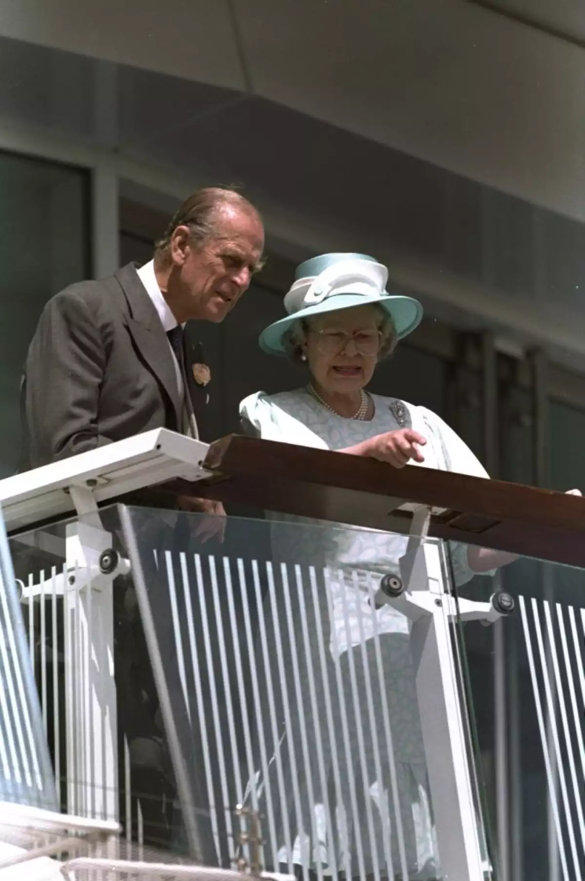 Duque de Edimburgo y la reina Isabel II