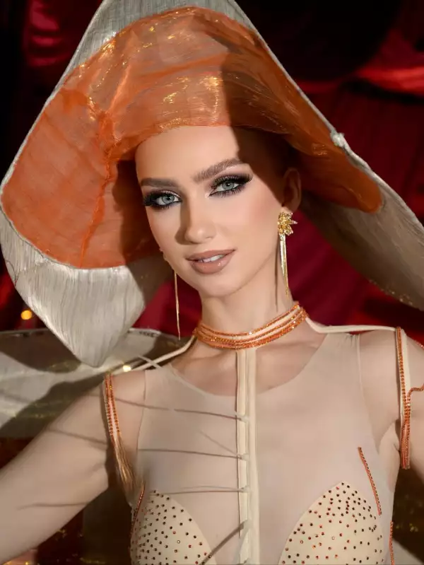 miss-noruega-salmon-miss-universo