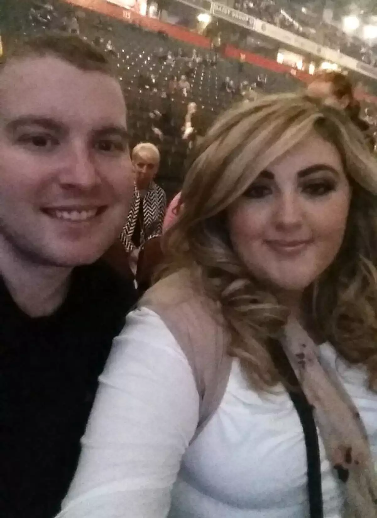 Kerry comenzó a tomarse selfies con su esposo, sin saber la gran imagen que obtendría después.