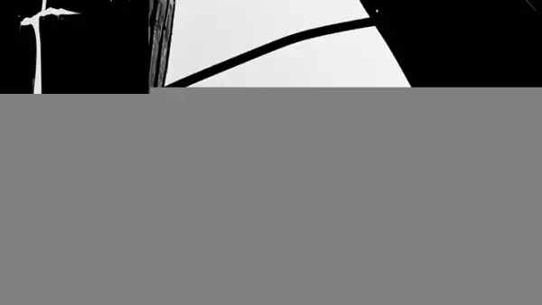 El fotógrafo presentó una serie de instantáneas para retratar las consecuencias del terremoto de 9.0 grados Richter y el posterior tsunami que azotó la costa noreste de Japón.