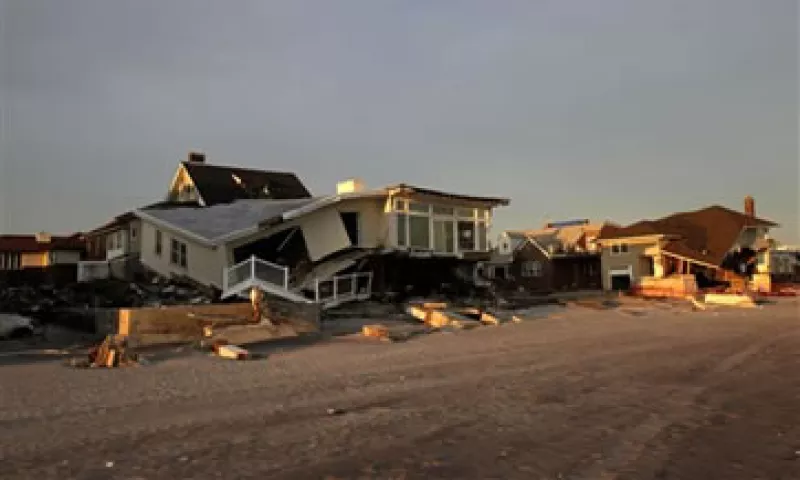 El costo total por desastres naturales en el mundo, incluyendo bienes no asegurados, fue de 160,000 mdd.  (Foto: AP)