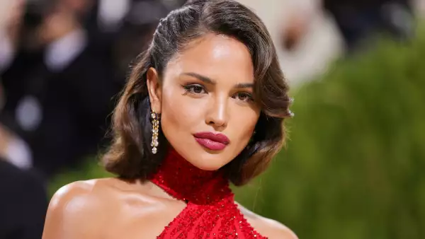 EIZA GONZALEZ