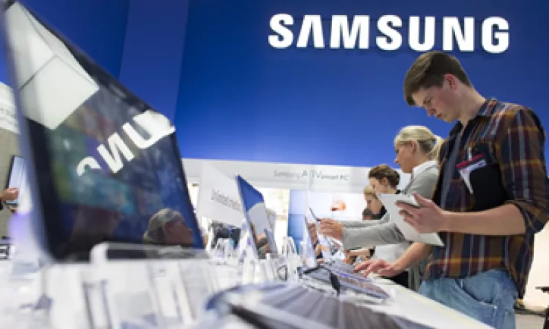Samsung informó que asegurará la disponibilidad de sus productos innovadores en EU. (Foto: AP)