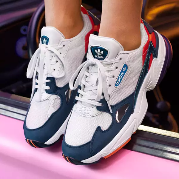 Adidas Falcon