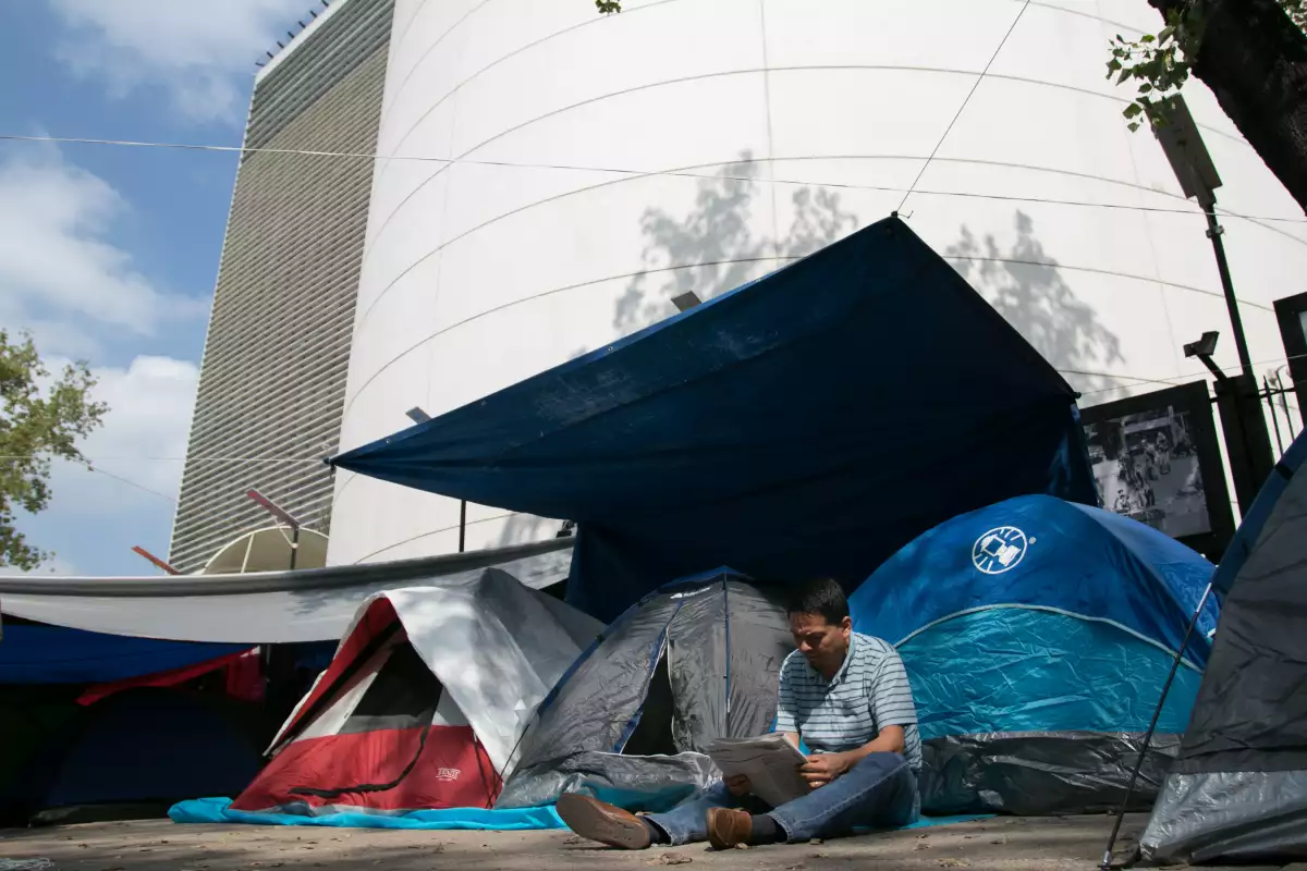 Plantón de la CNTE en el Senado