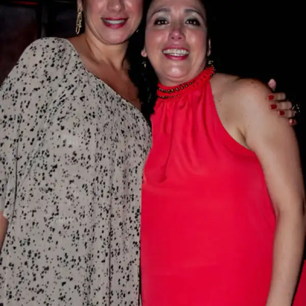 Mónica Manautou y Laura Bernaldes