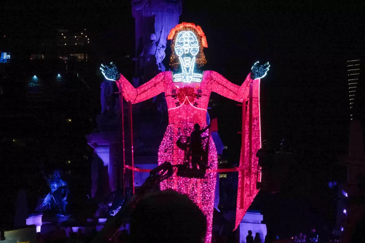 Paseo Nocturno Día de Muertos