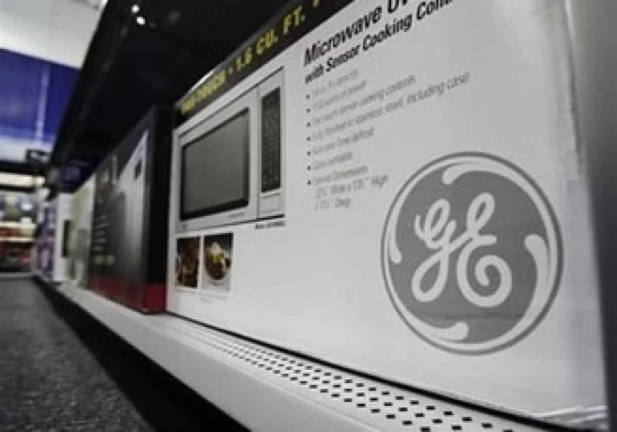 Recortes en costos favorecieron a General Electric. (Foto: AP)