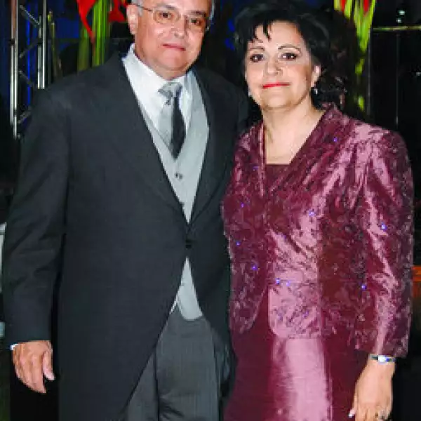 Ruben Peralta Jimenez, Gabriela Ponce de Peralta