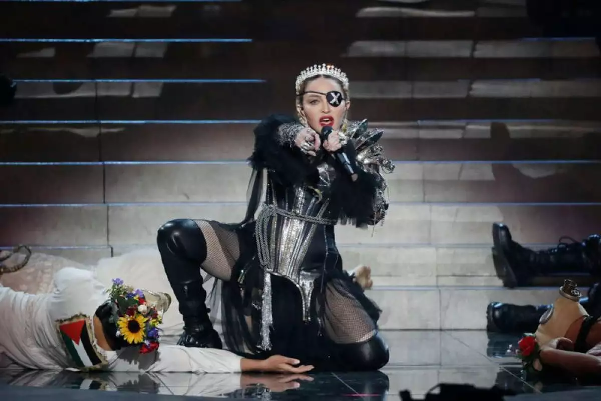 madonna–0.jpg